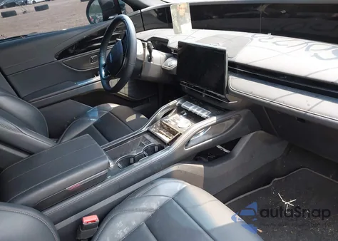 2024 Lincoln Nautilus Premiere z USA, uszkodzony, nr VIN 5LMPJ8JA9RJ790948